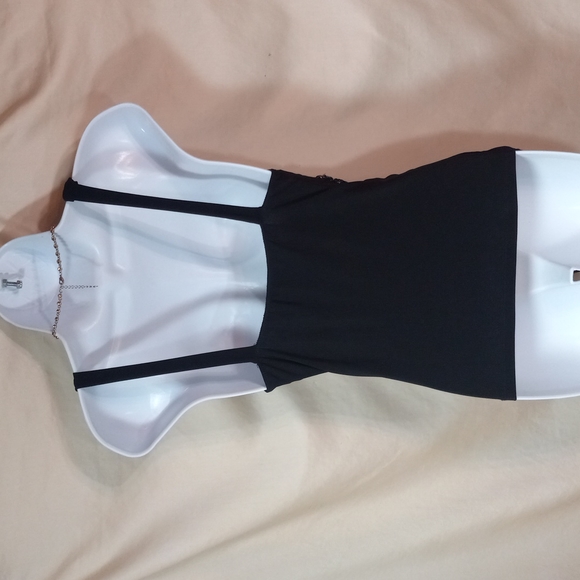 579 Tops - Picture 3 of 4